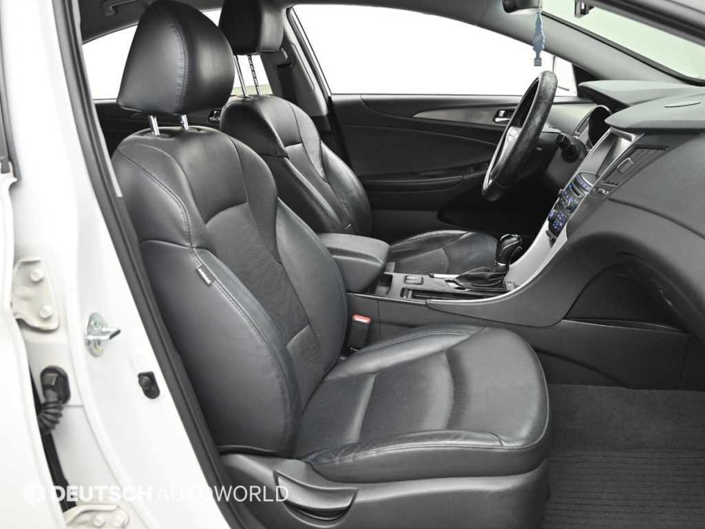 HYUNDAI Sonata - Vista 10