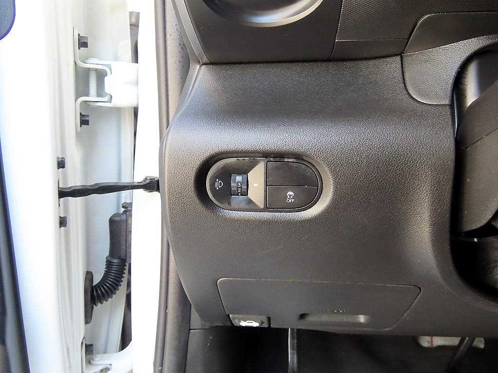 HYUNDAI Casper - Vista 12