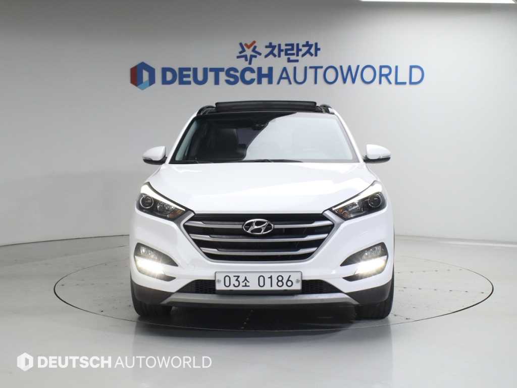 HYUNDAI Tucson - Vista 3