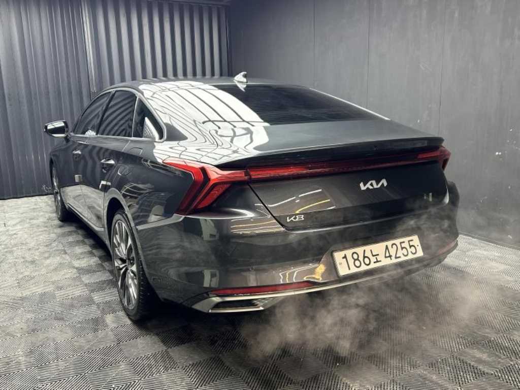 KIA K8 - Vista 10