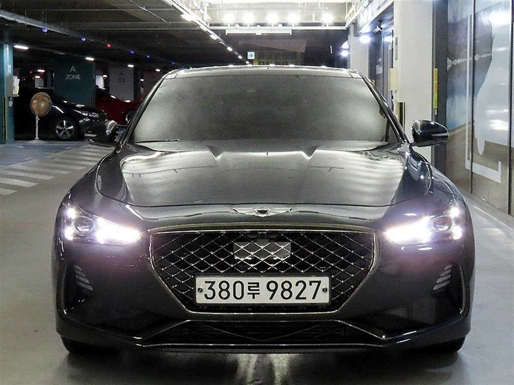 Genesis G70 - Vista 2