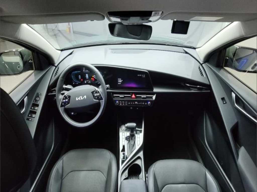 KIA Niro - Vista 8