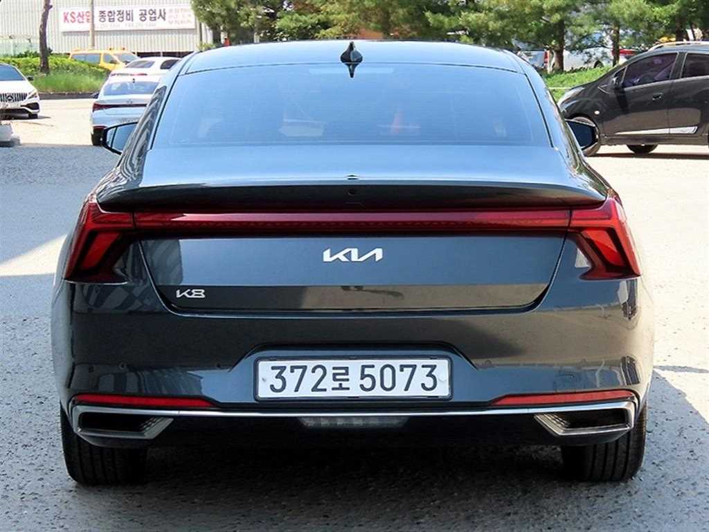 KIA K8 - Vista 4