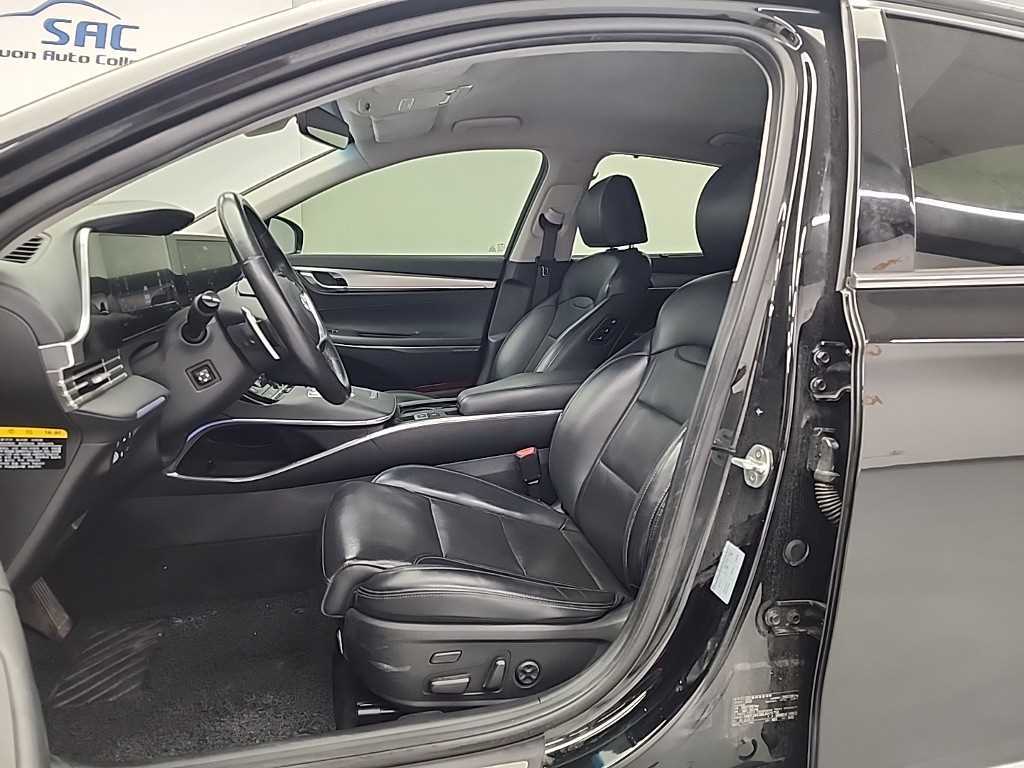 HYUNDAI Grandeur - Vista 11