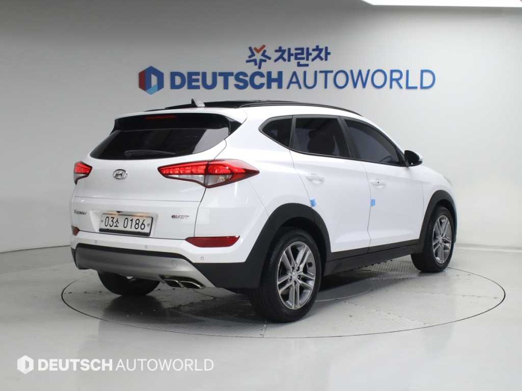 HYUNDAI Tucson - Vista 2
