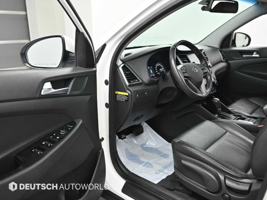 HYUNDAI Tucson - Vista 11