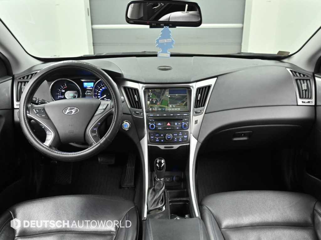 HYUNDAI Sonata - Vista 7