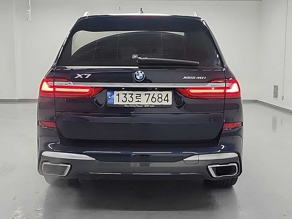 BMW X7 - Vista 10