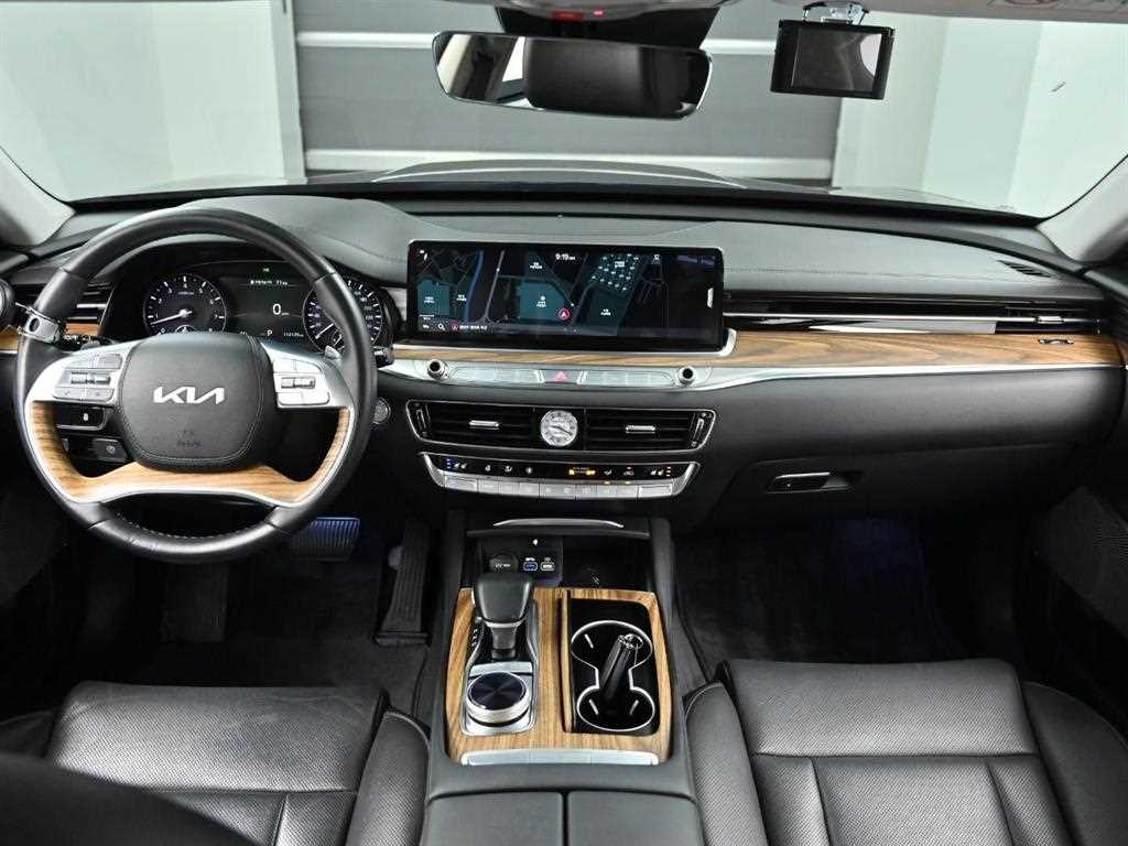 KIA K9 - Vista 5