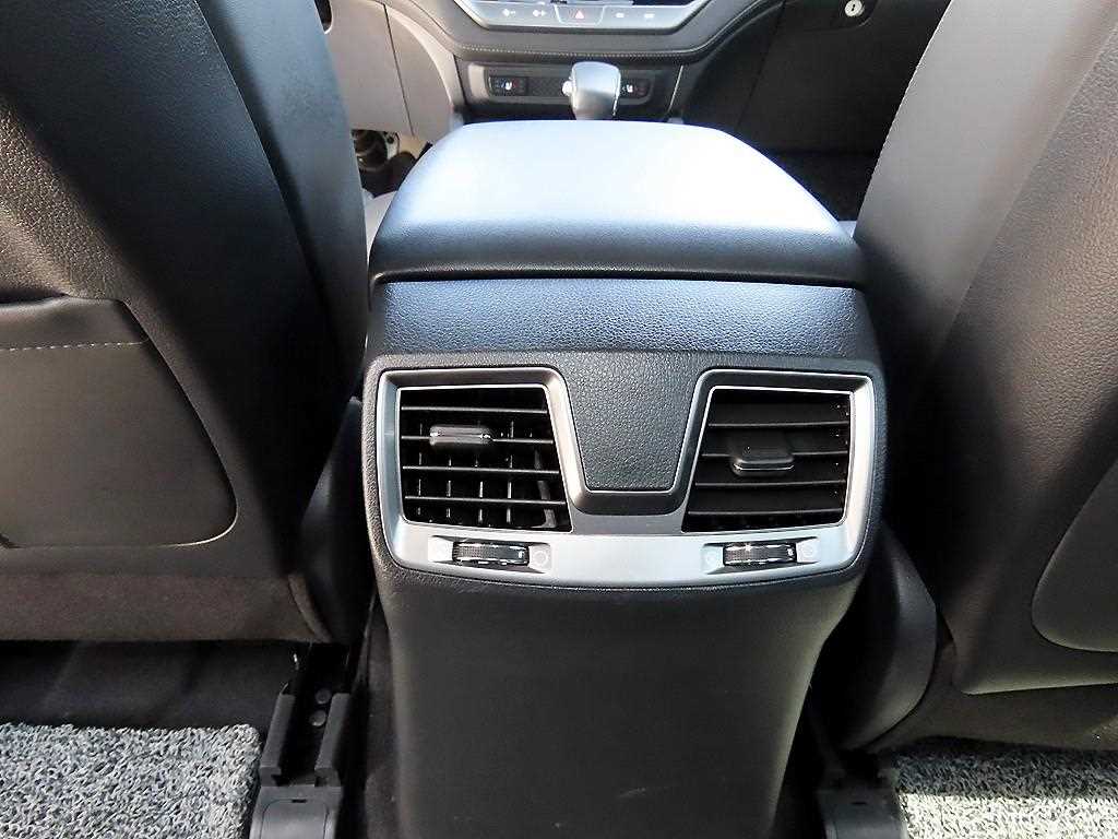 Ssangyong Rexton 2024 Verde - Importación desde Corea - HF Imports Iquique - Foto 16