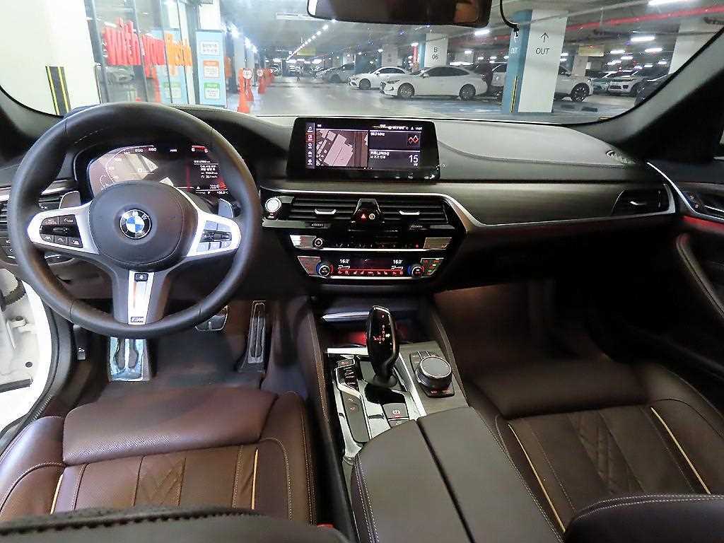 BMW 5 Series - Vista 10