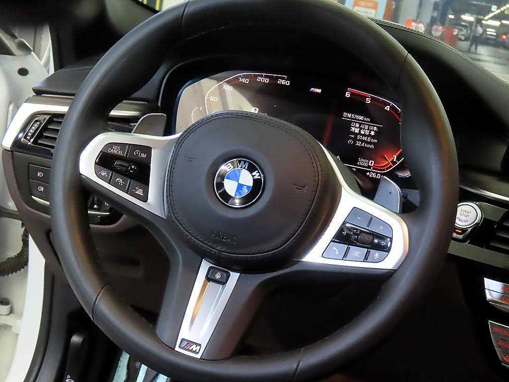 BMW 5 Series - Vista 8