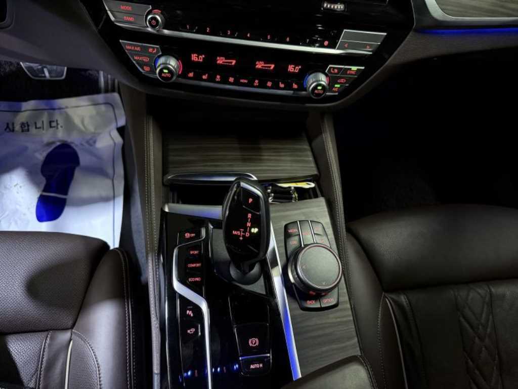 BMW 5 Series - Vista 12