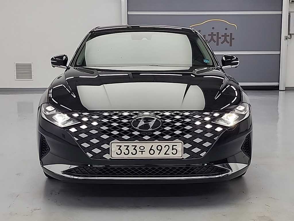HYUNDAI Grandeur - Vista 2