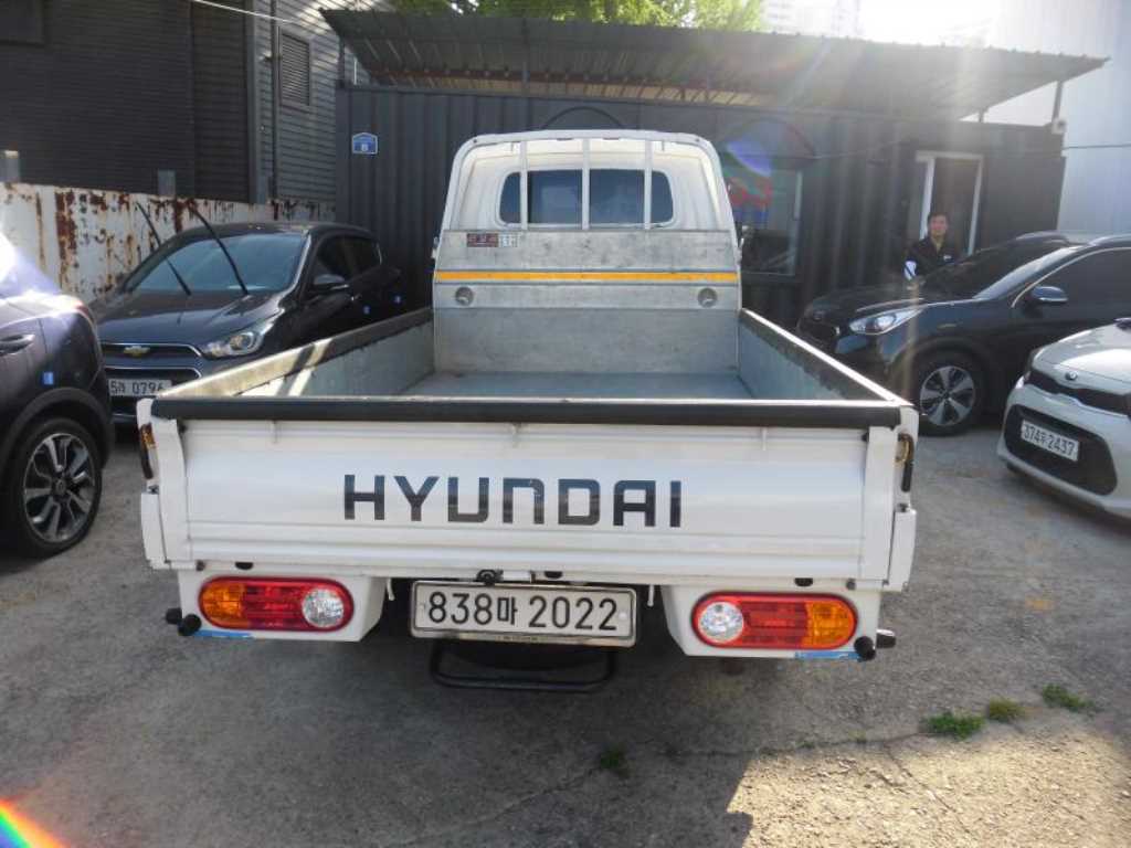 Small Truck Cargo (small) - Vista 2