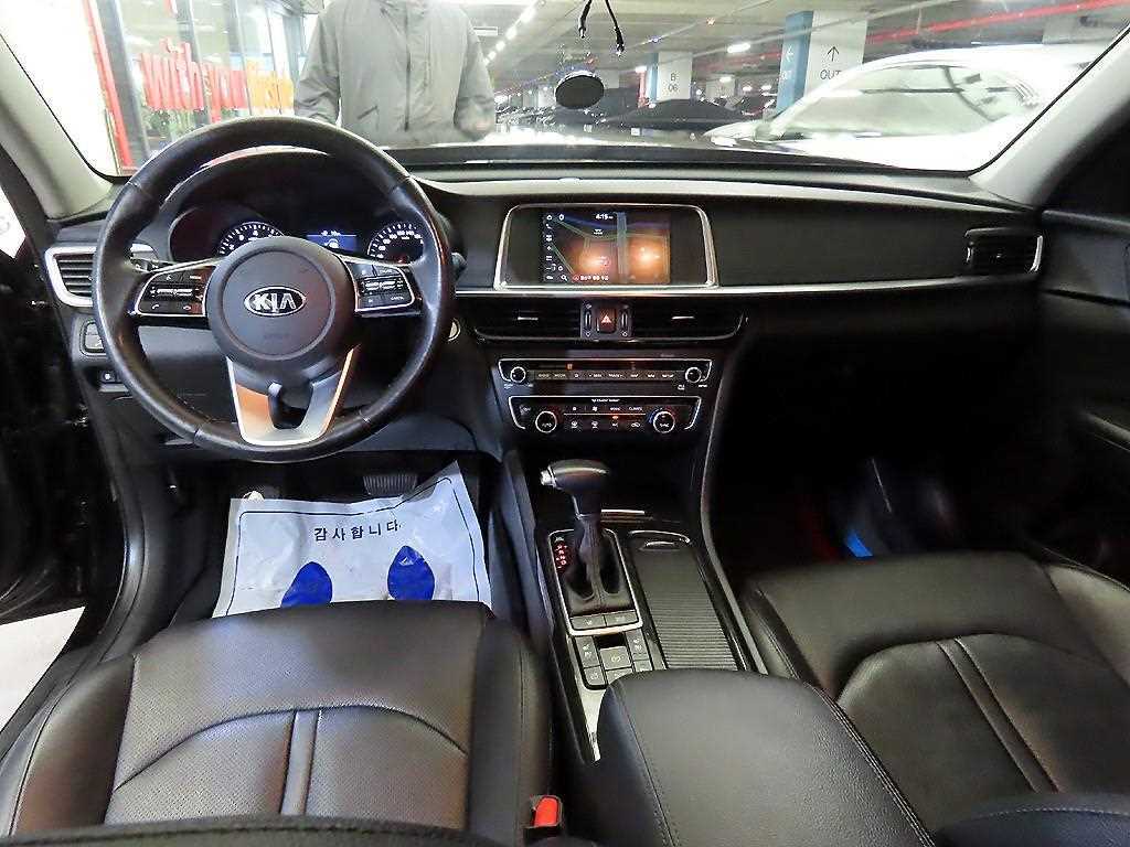 KIA K5 - Vista 10