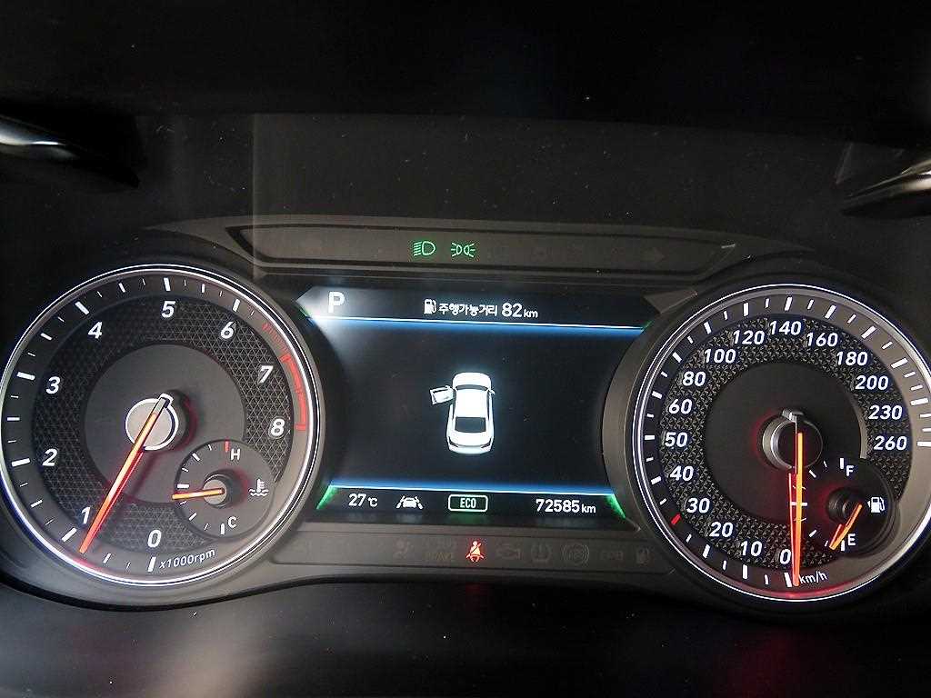 Genesis G70 - Vista 11