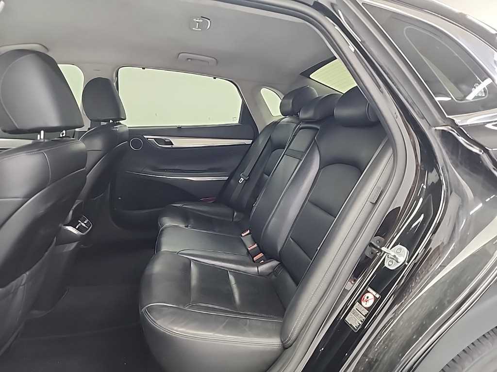HYUNDAI Grandeur - Vista 12