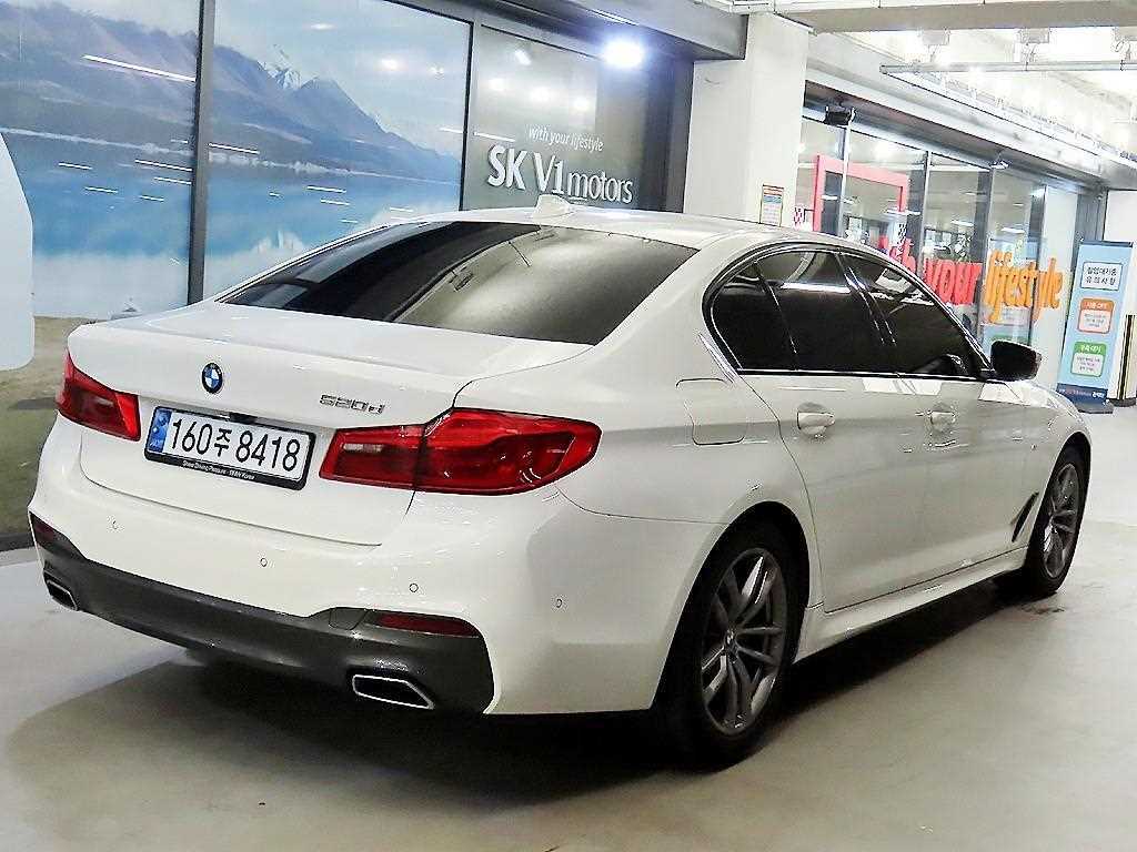 BMW 5 Series - Vista 4