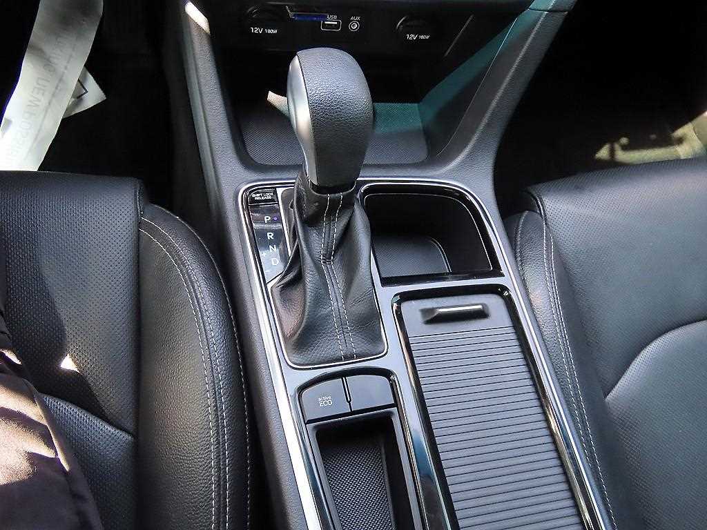 HYUNDAI Sonata - Vista 10