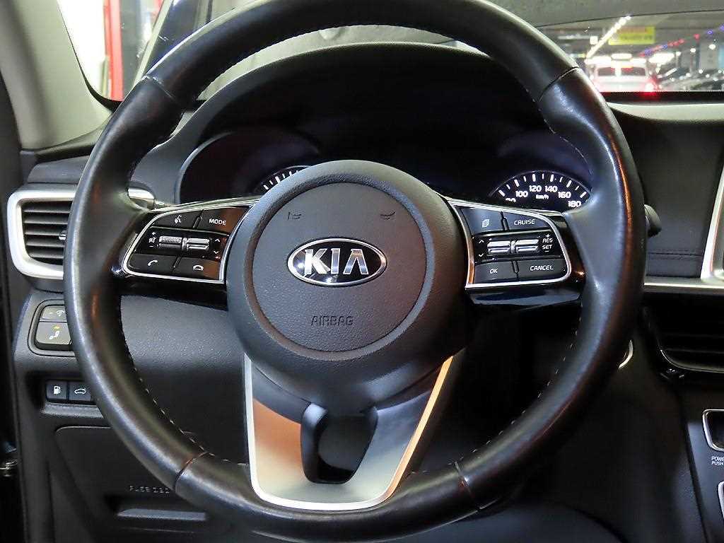KIA K5 - Vista 8