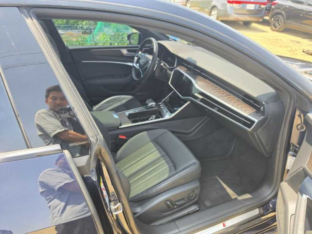 Audi A7 - Vista 4