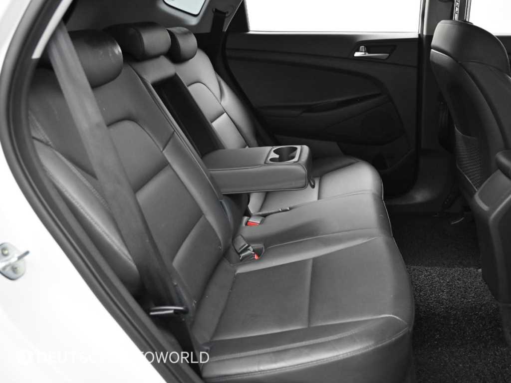 HYUNDAI Tucson - Vista 12