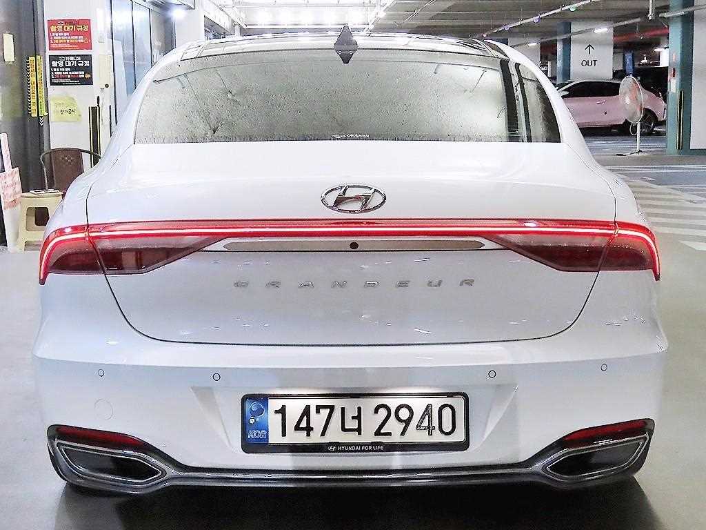 HYUNDAI Grandeur - Vista 5