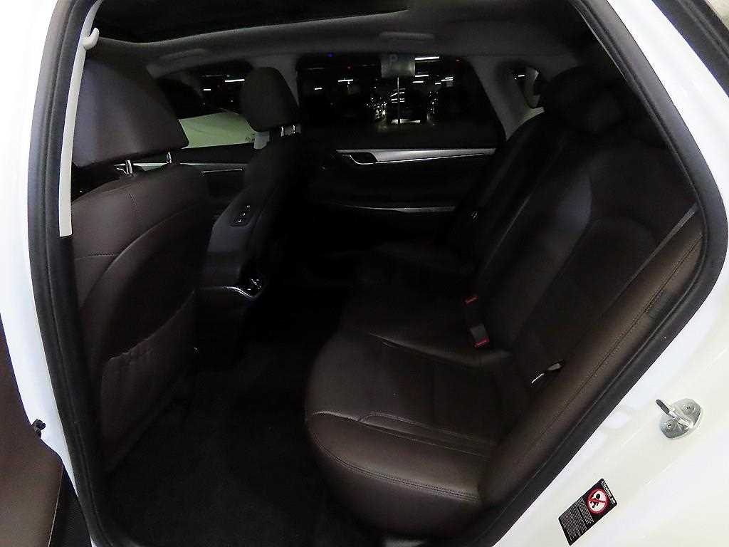 HYUNDAI Grandeur - Vista 7