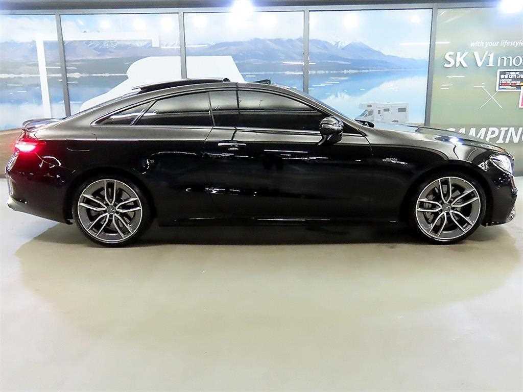 Mercedes Benz E class - Vista 3