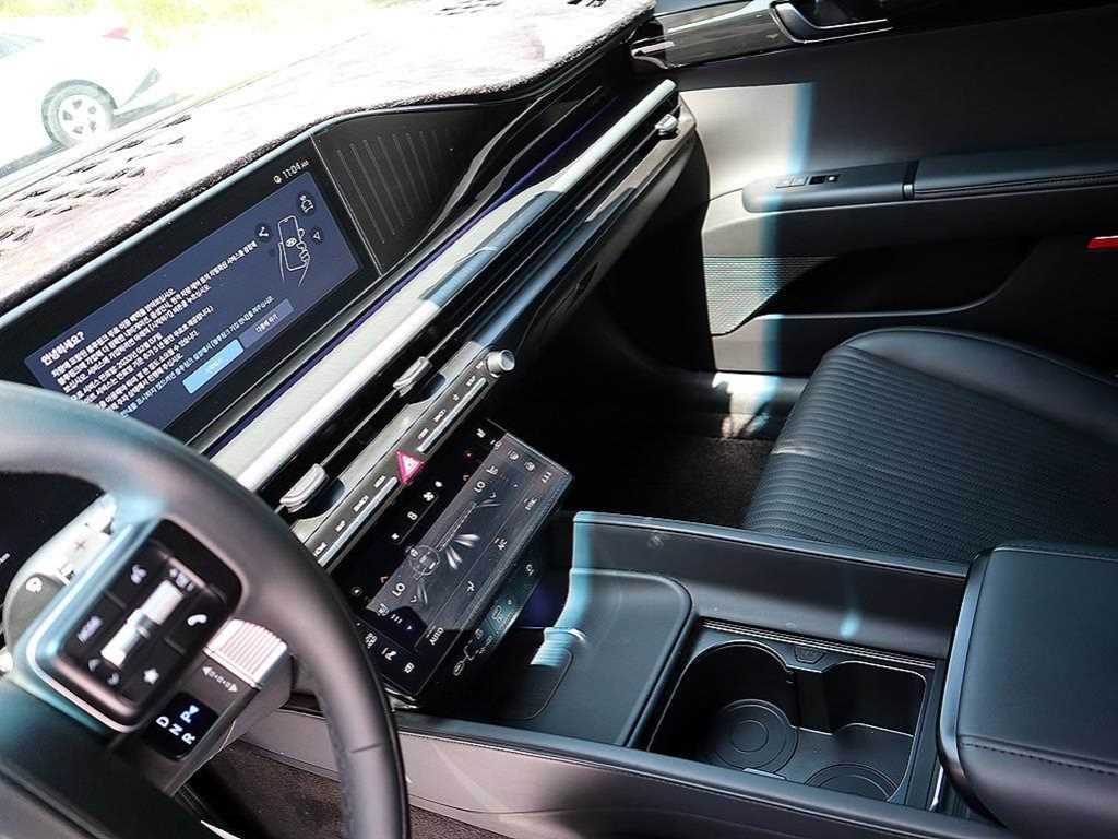 HYUNDAI Grandeur - Vista 12