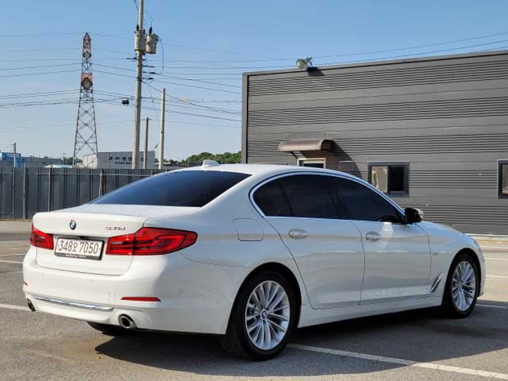 BMW 5 Series - Vista 2