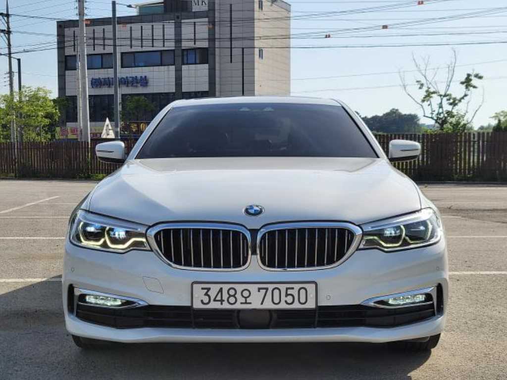 BMW 5 Series - Vista 3