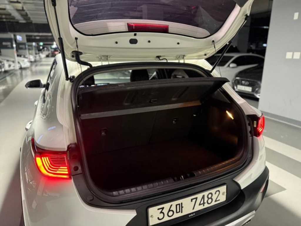 KIA Stonic - Vista 12