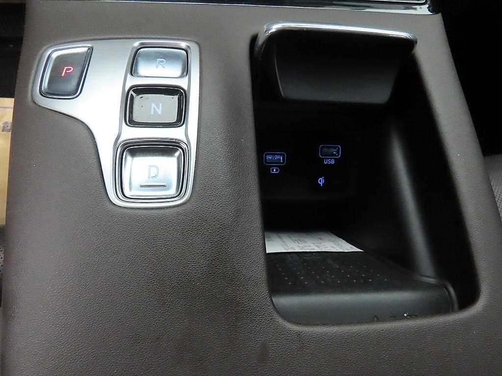 HYUNDAI Grandeur - Vista 10