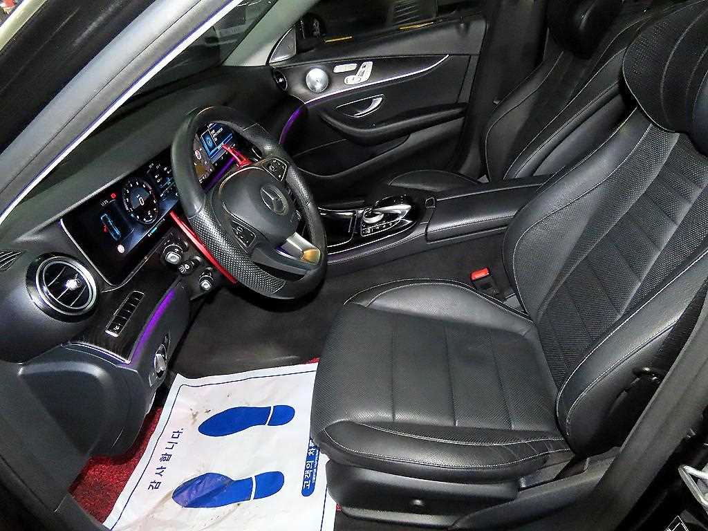 Mercedes Benz E class - Vista 6