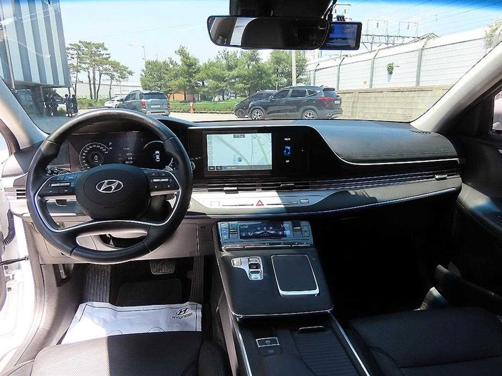 HYUNDAI Grandeur - Vista 7