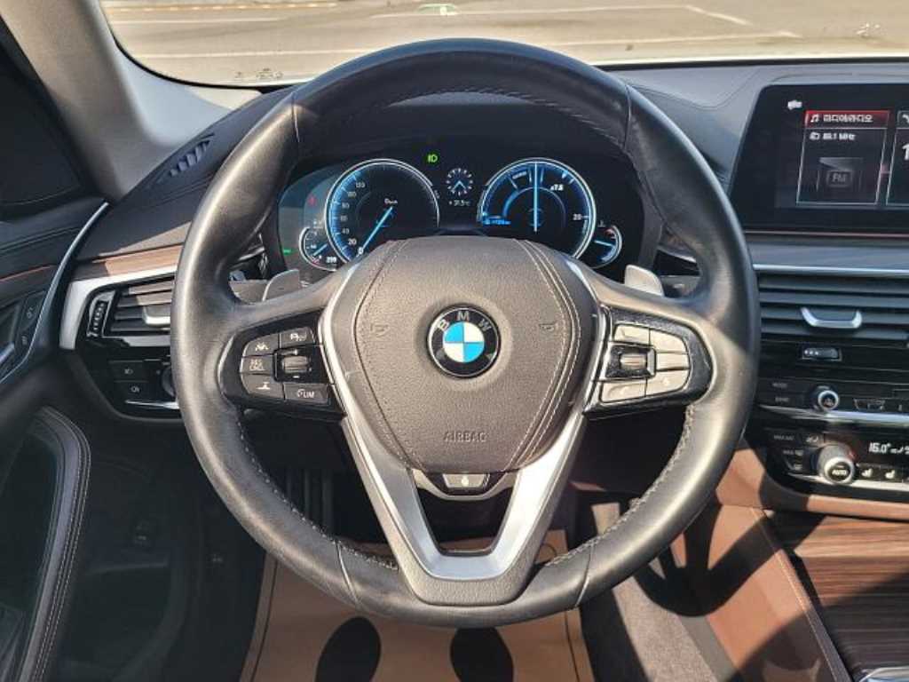 BMW 5 Series - Vista 6