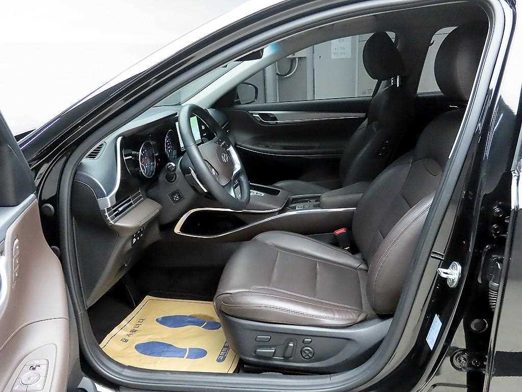 HYUNDAI Grandeur - Vista 5