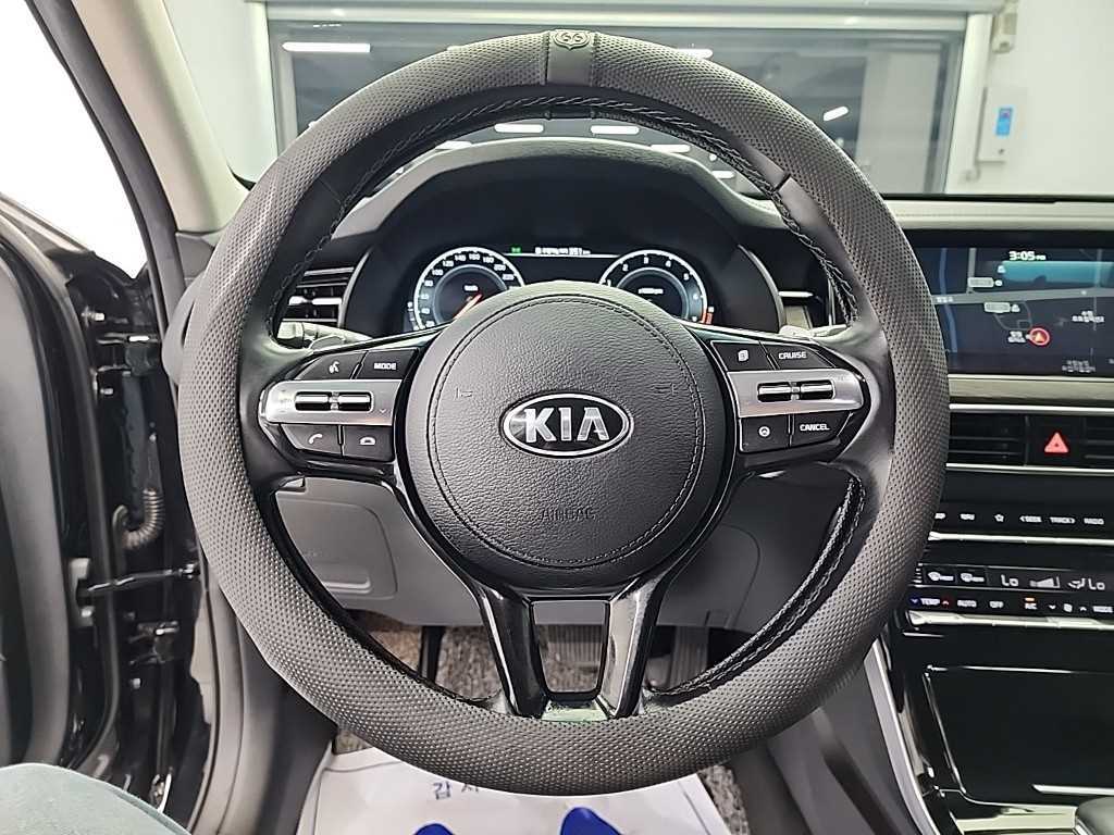 KIA K7 - Vista 9