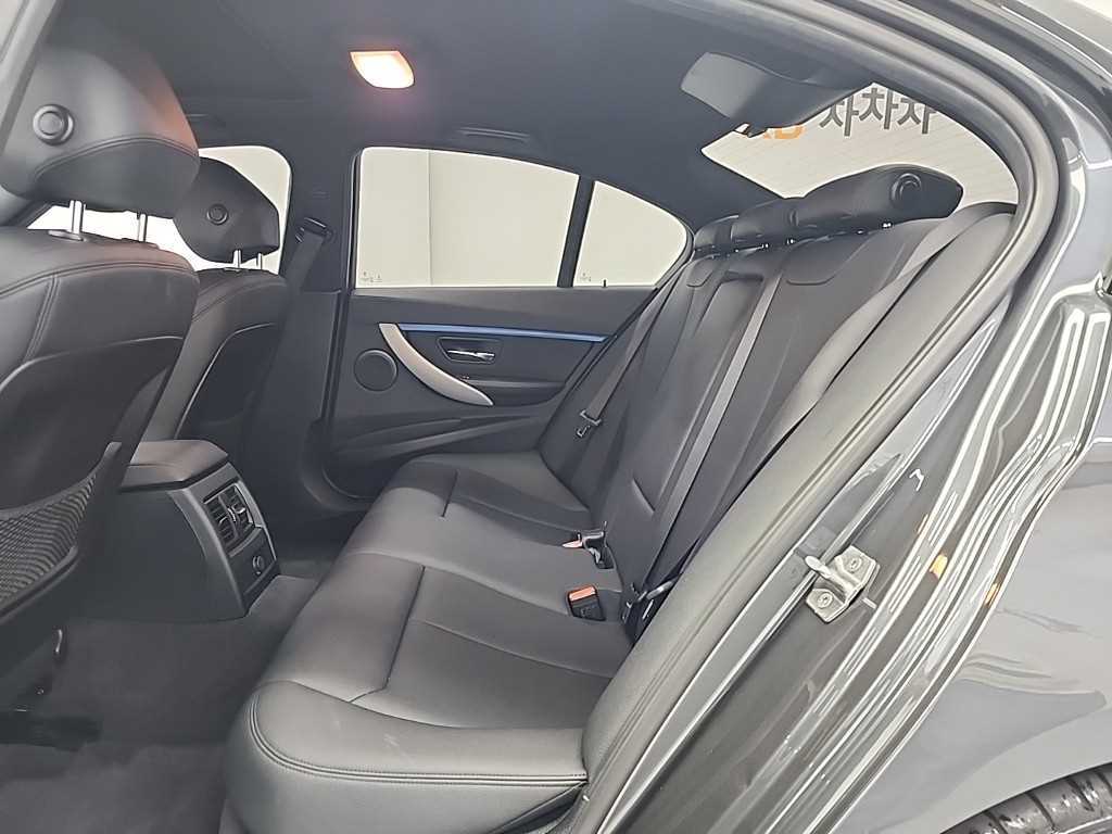 BMW 3 series - Vista 12