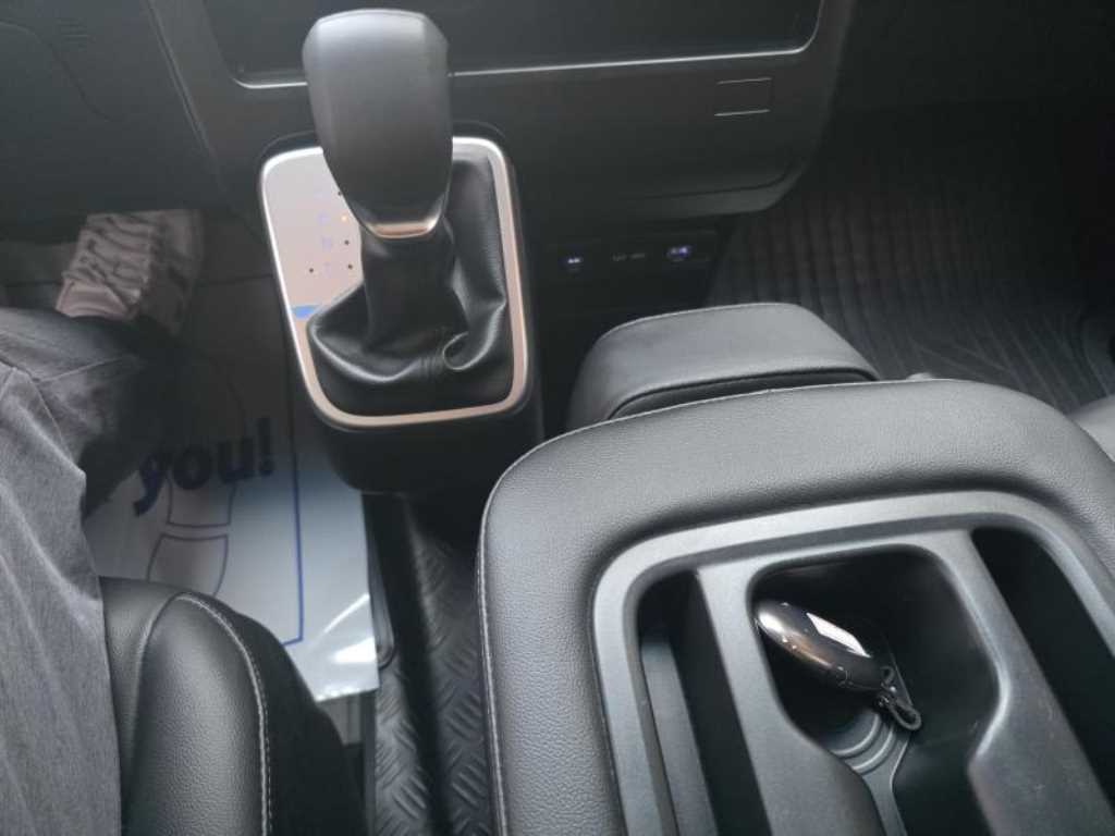 HYUNDAI Staria 2025 Blanco - Importación desde Corea - HF Imports Iquique - Foto 18