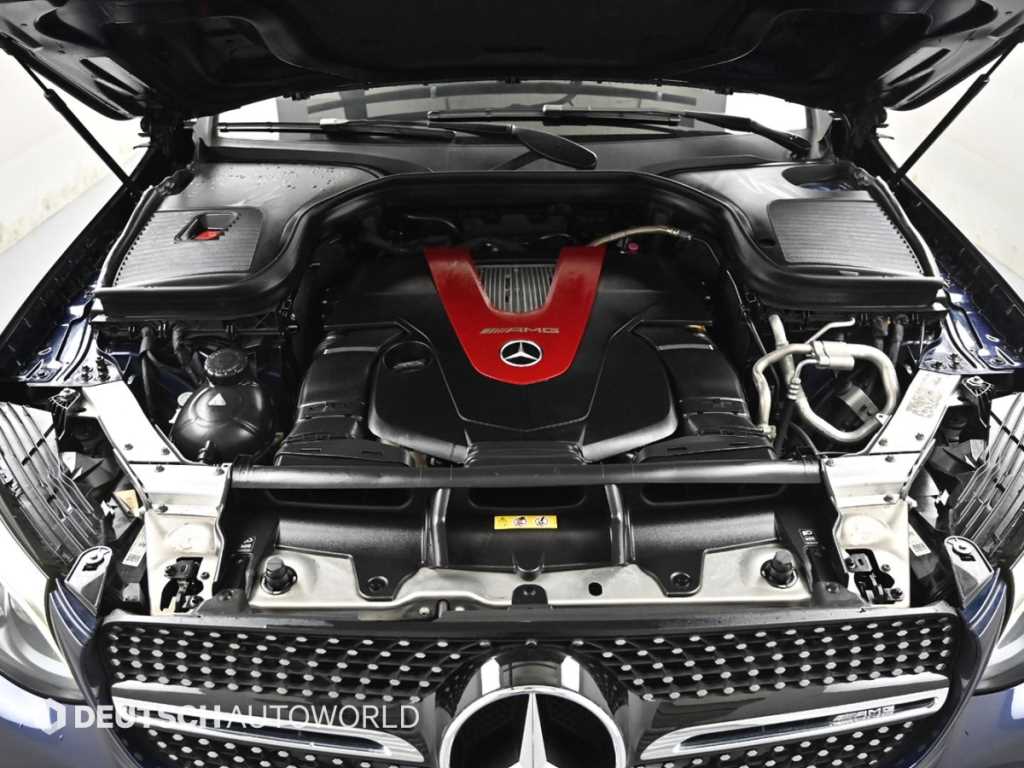 Mercedes Benz GLC Class - Vista 6