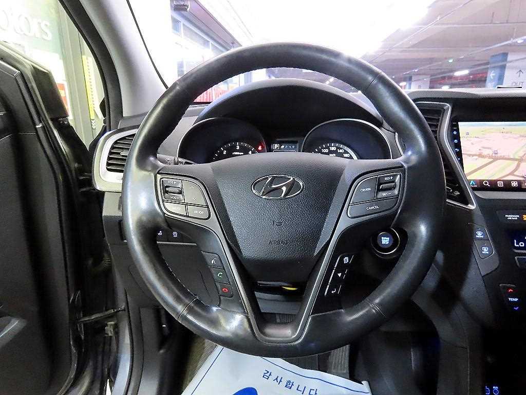 HYUNDAI Santa Fe - Vista 8