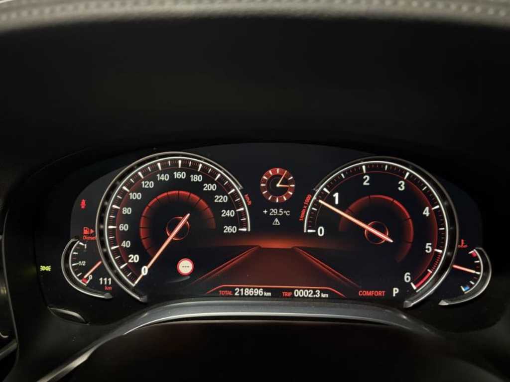BMW 7 Series - Vista 3