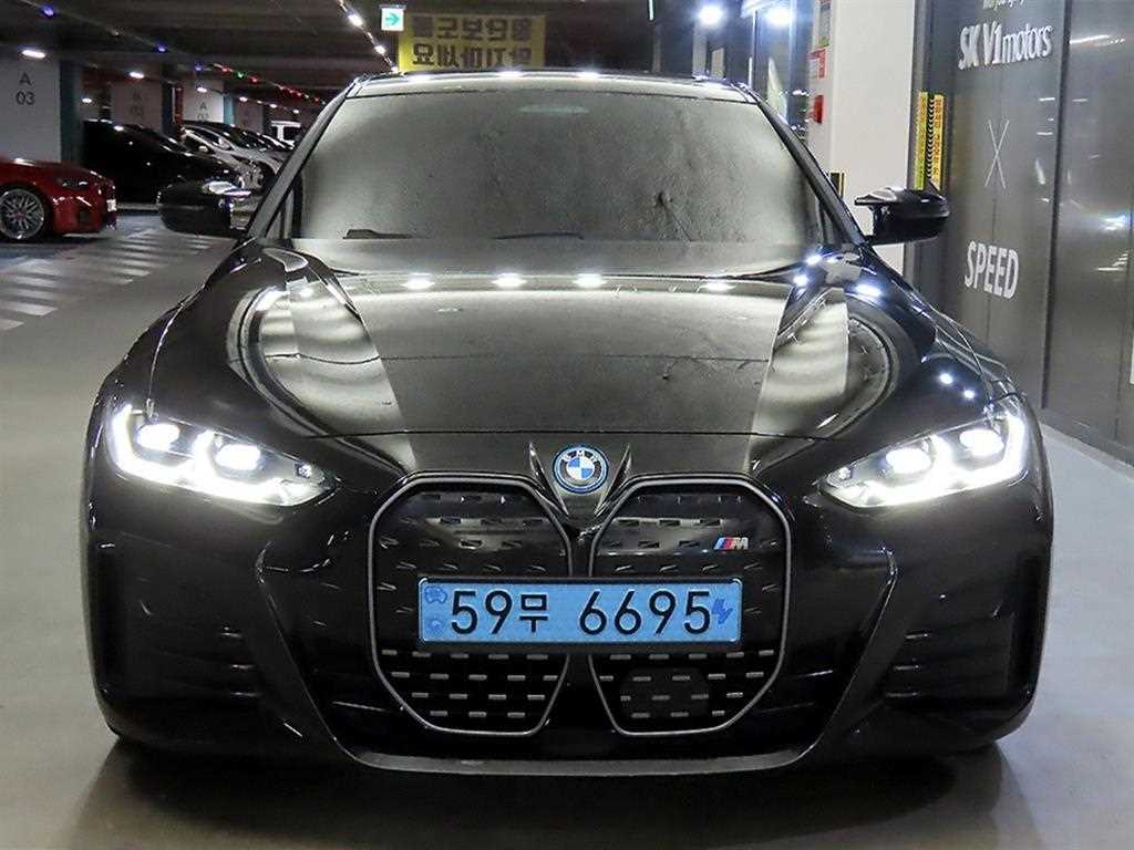 BMW i4 - Vista 2