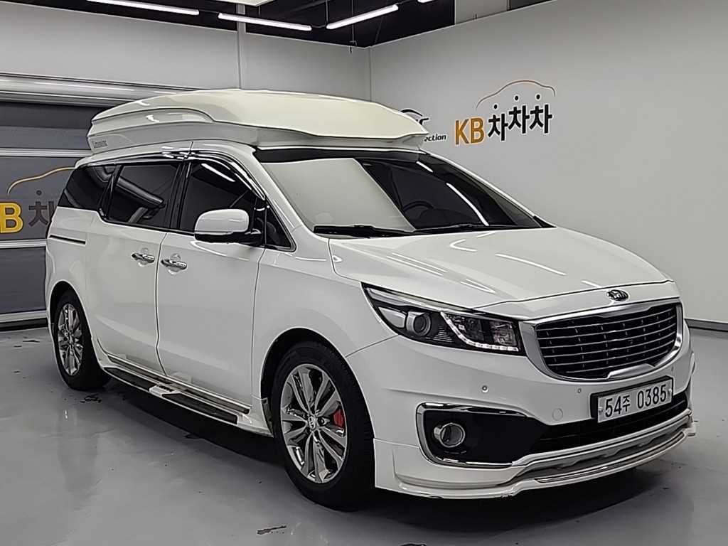 KIA Carnival - Vista 4