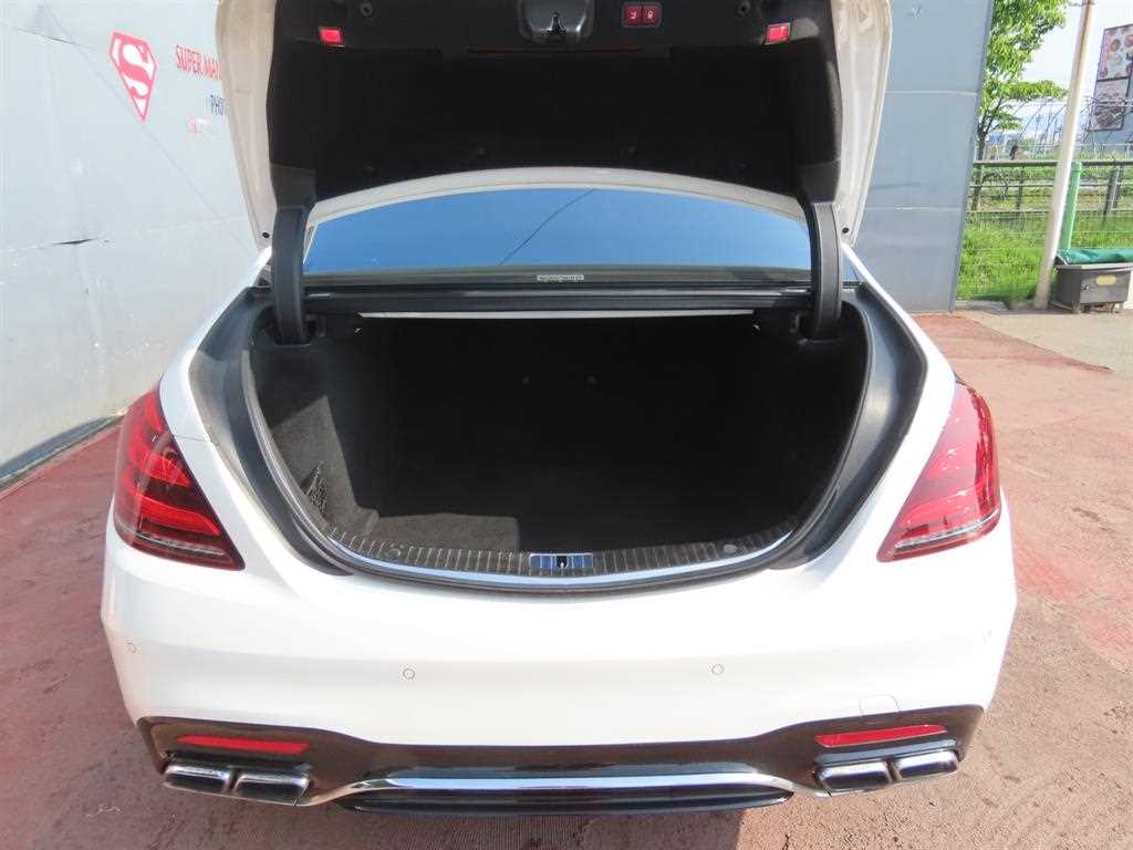 Mercedes Benz S Class - Vista 5