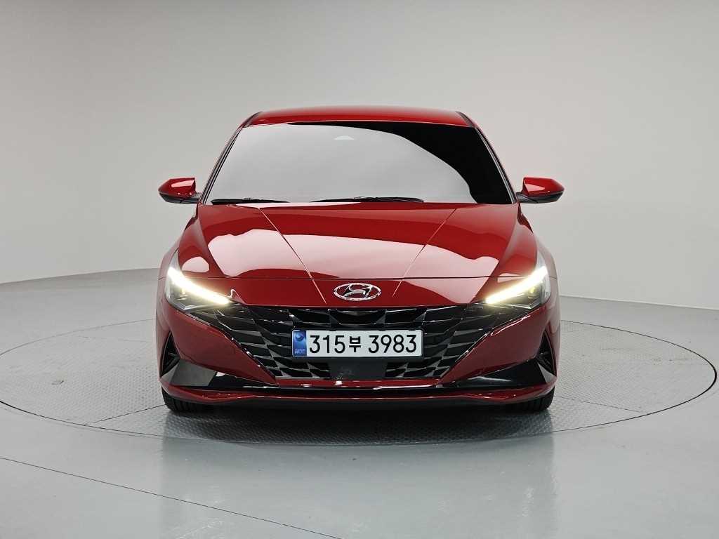 HYUNDAI Avante - Vista 2