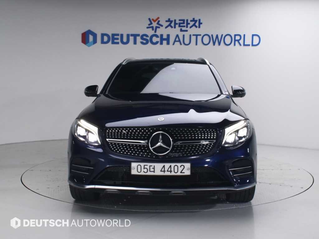 Mercedes Benz GLC Class - Vista 3